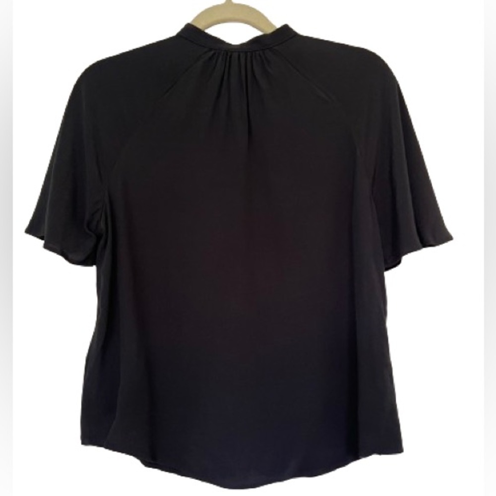 Banana Republic Flutter Sleeve Button Black Blouse. Size XS - Picture 3 of 5